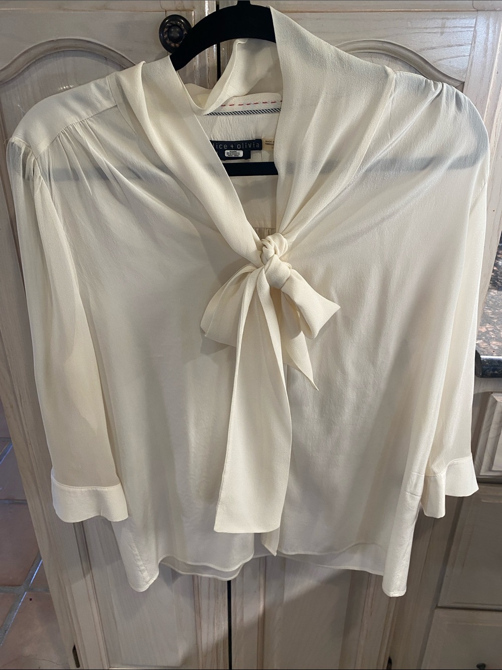 Alice + Olivia Cream Tie-Neck Blouse